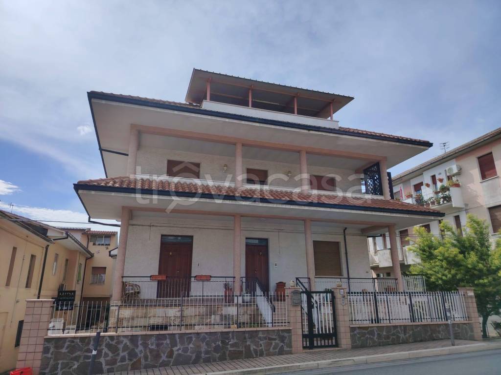 casa indipendente in vendita a Cepagatti