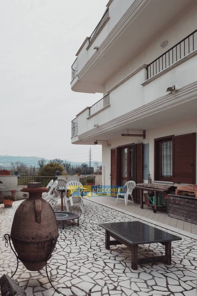 casa indipendente in vendita a Cepagatti in zona Villanova