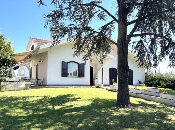 casa indipendente in vendita a Cepagatti