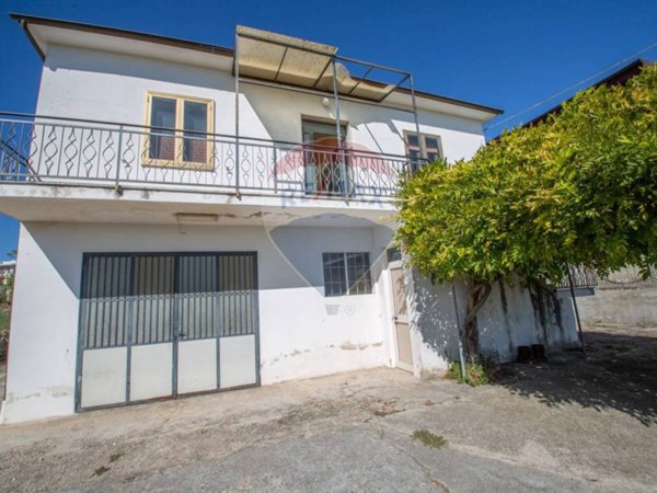 casa indipendente in vendita a Cepagatti
