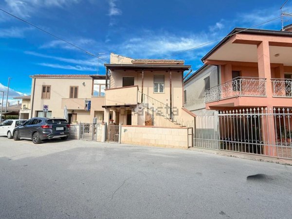 appartamento in vendita a Cepagatti in zona Villanova