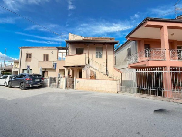 appartamento in vendita a Cepagatti in zona Villanova