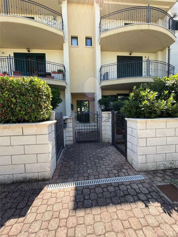 appartamento in vendita a Cepagatti in zona Villanova