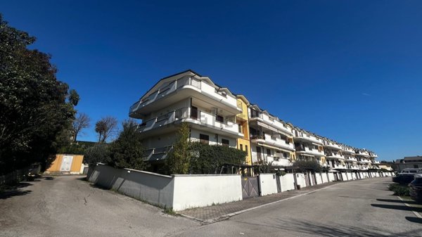 appartamento in vendita a Cepagatti in zona Villanova