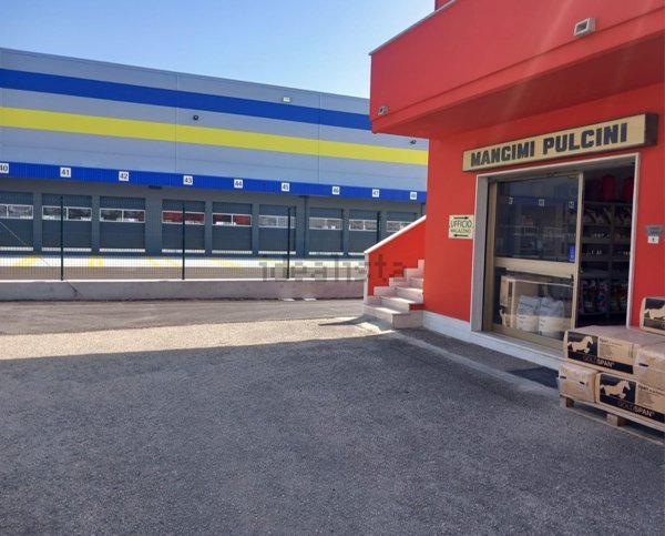 capannone in vendita a Cepagatti in zona Villanova