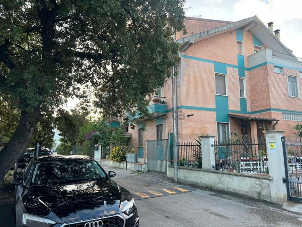 appartamento in vendita a Cepagatti in zona Villanova