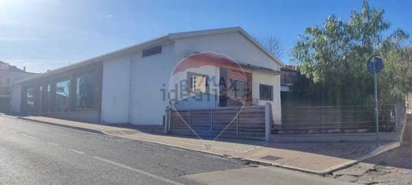 intera palazzina in vendita a Cepagatti in zona Villanova