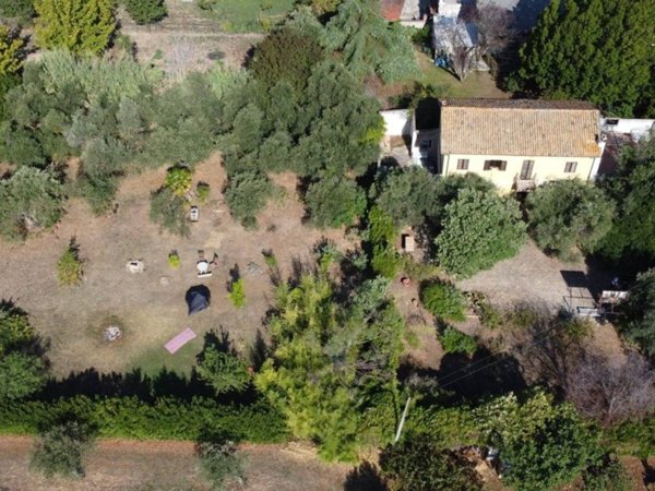 casa indipendente in vendita a Cepagatti in zona Sborgia