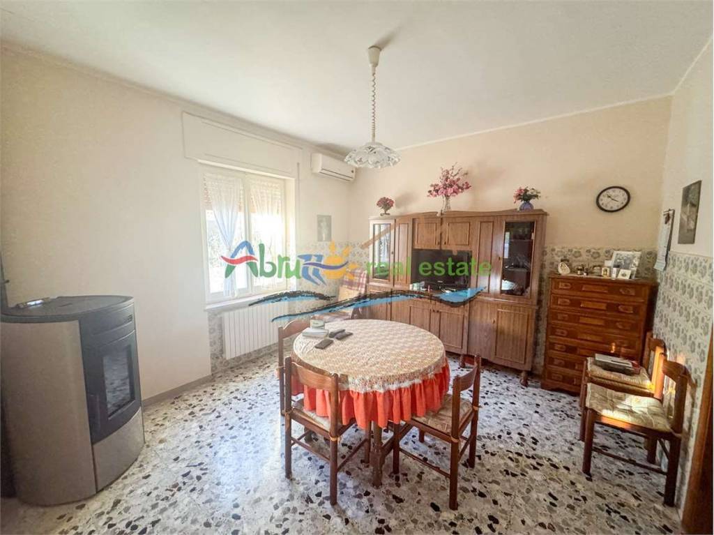 casa indipendente in vendita a Cepagatti