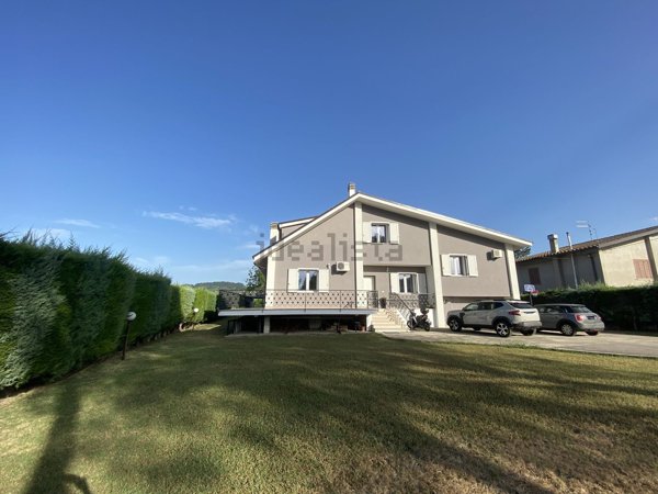 casa indipendente in vendita a Cepagatti in zona Calcasacco