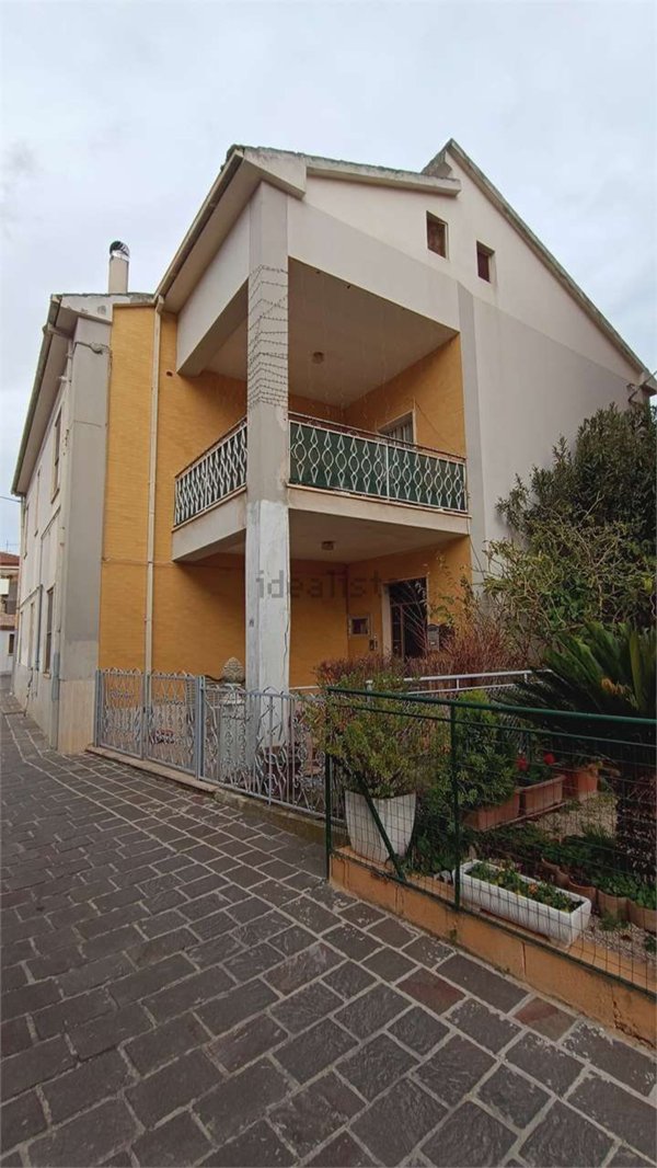 appartamento in vendita a Cepagatti in zona Villanova