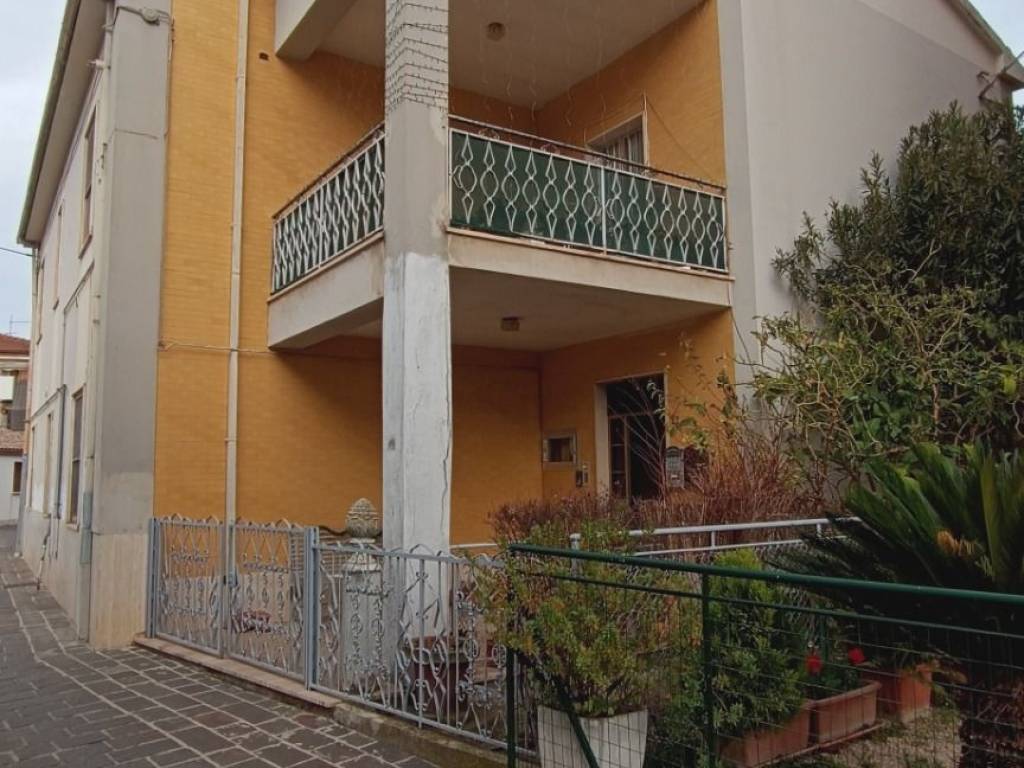 appartamento in vendita a Cepagatti in zona Villanova