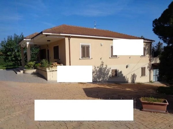 casa indipendente in vendita a Cepagatti