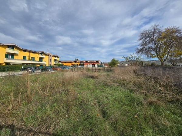 terreno edificabile in vendita a Cepagatti in zona Villareia