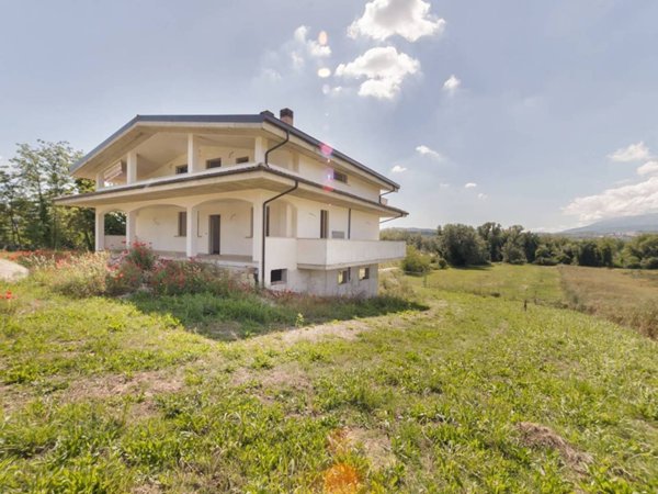 casa indipendente in vendita a Cepagatti in zona Villareia