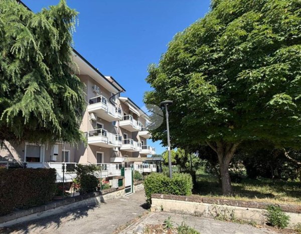 appartamento in vendita a Cepagatti in zona Vallemare
