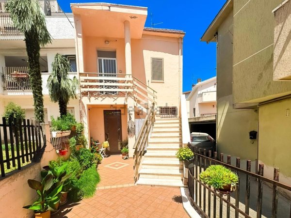 appartamento in vendita a Cepagatti in zona Villanova