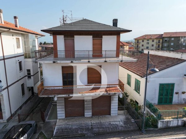 casa indipendente in vendita a Cepagatti in zona Rapattoni Vecchio