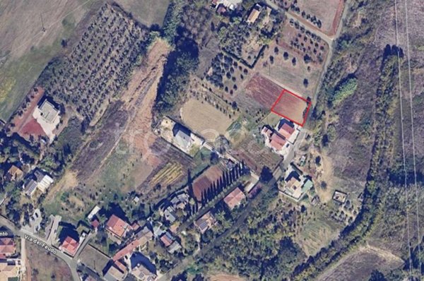 terreno edificabile in vendita a Cepagatti in zona Sborgia