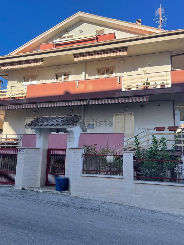 appartamento in vendita a Cepagatti in zona Rapattoni Vecchio