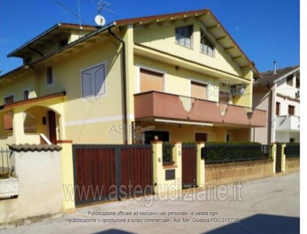 appartamento in vendita a Cepagatti in zona Villanova