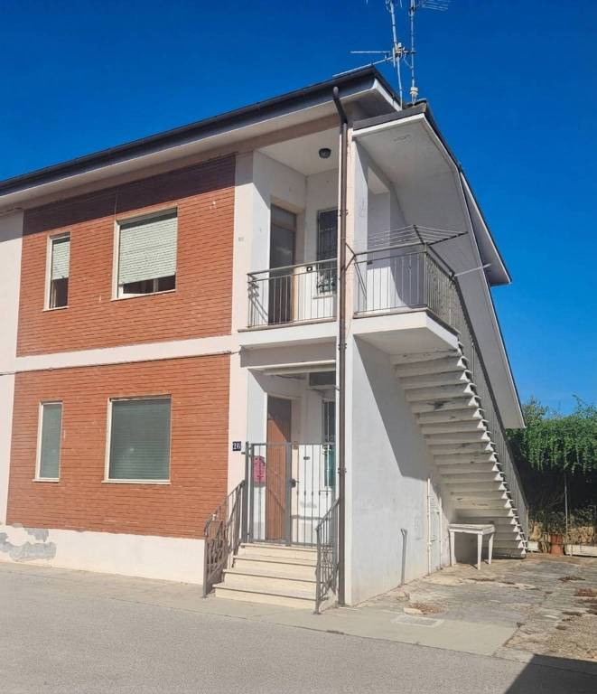 appartamento in vendita a Cepagatti in zona Villanova