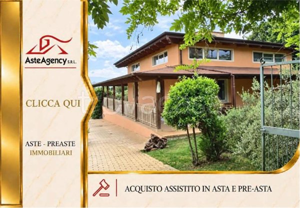 casa indipendente in vendita a Cepagatti in zona Mongocitto