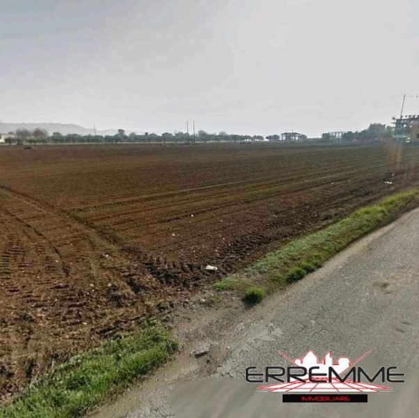 terreno in vendita a Cepagatti in zona Tre Croci