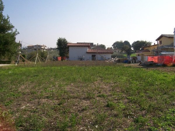 terreno in vendita a Cepagatti in zona Sant'Agata