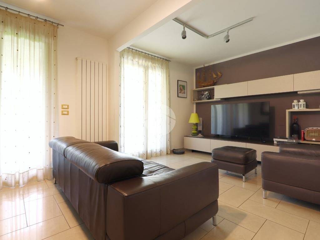 casa indipendente in vendita a Città Sant'Angelo