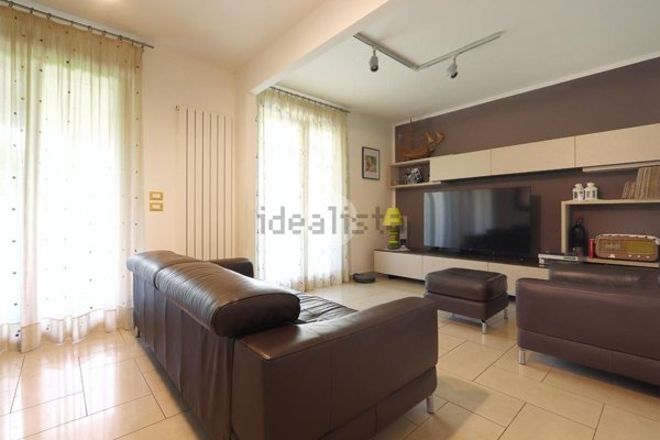casa indipendente in vendita a Città Sant'Angelo