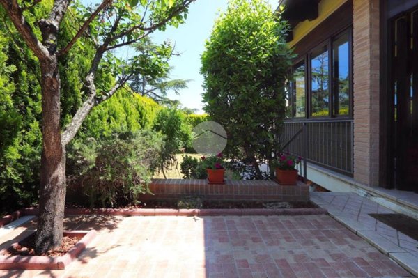 casa indipendente in vendita a Città Sant'Angelo