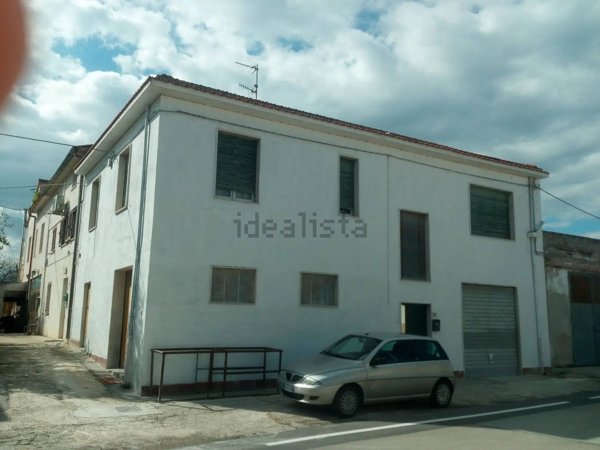 casa indipendente in vendita a Città Sant'Angelo