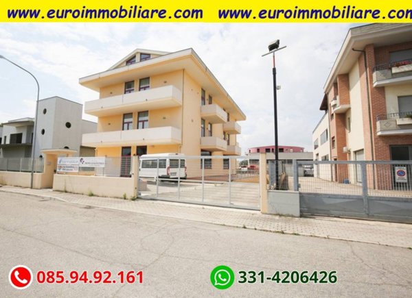 intera palazzina in vendita a Città Sant'Angelo