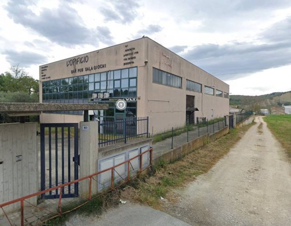 capannone in vendita a Città Sant'Angelo in zona Piano di Sacco