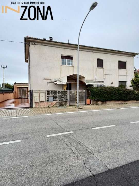 casa indipendente in vendita a Città Sant'Angelo