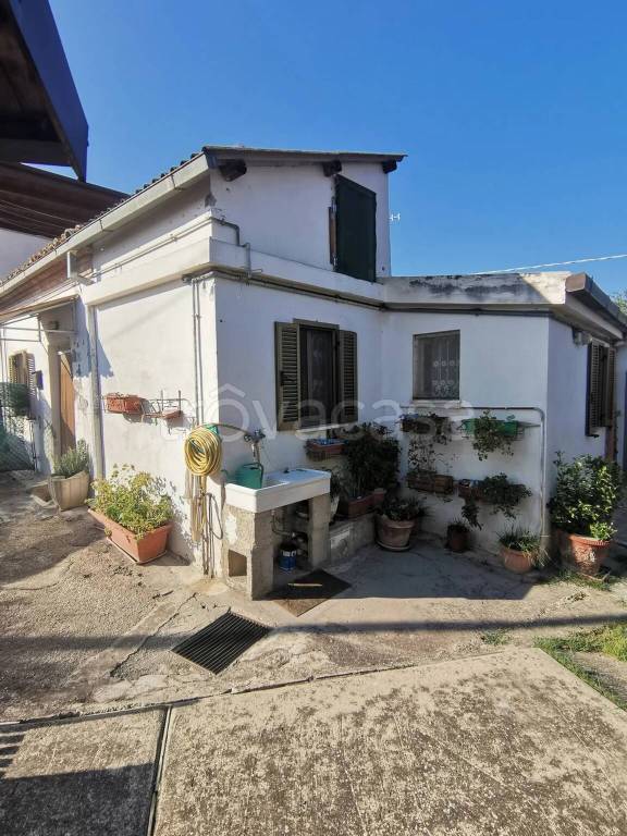 appartamento in vendita a Città Sant'Angelo in zona Cipressi