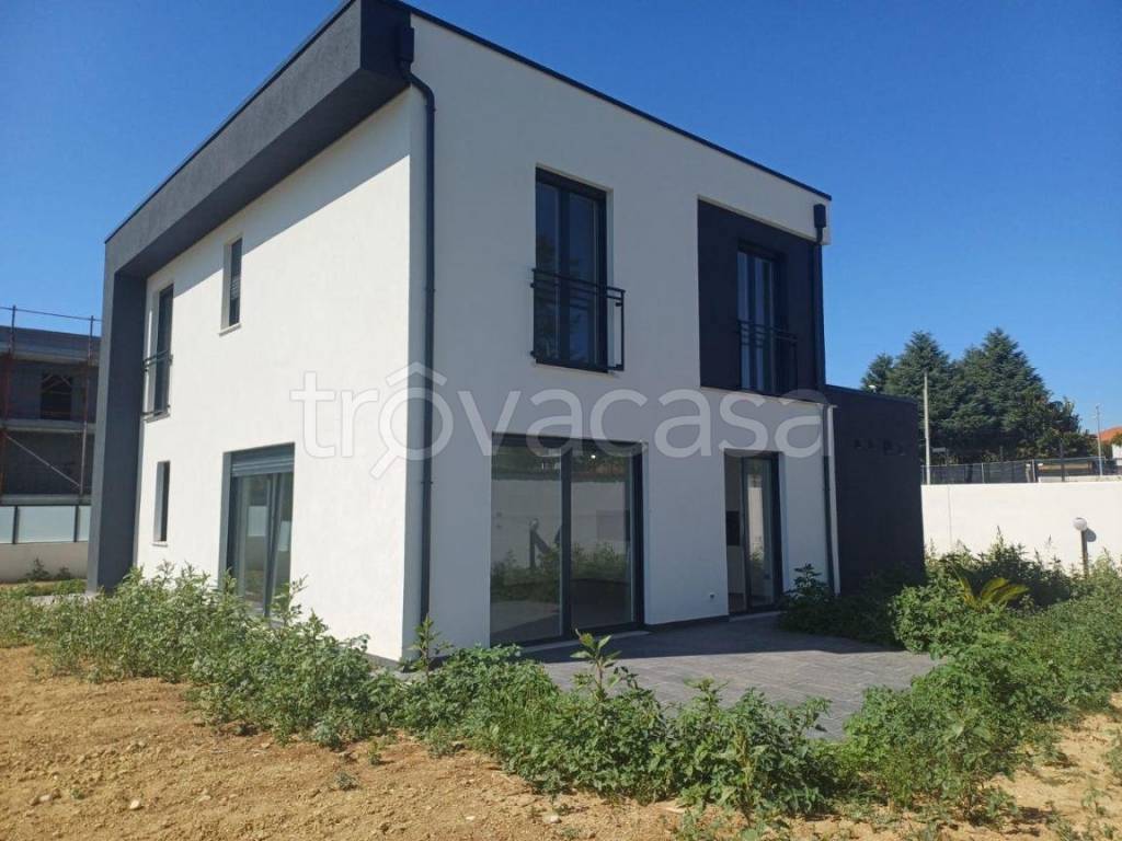 casa indipendente in vendita a Città Sant'Angelo