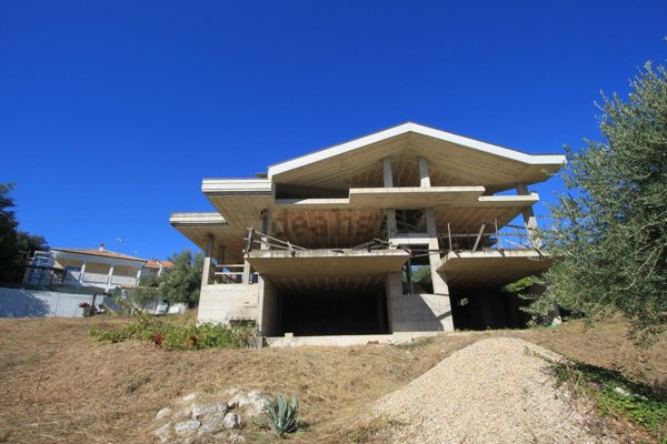 casa indipendente in vendita a Città Sant'Angelo