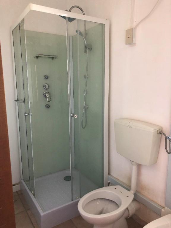 casa semindipendente in vendita a Città Sant'Angelo in zona Crocifisso