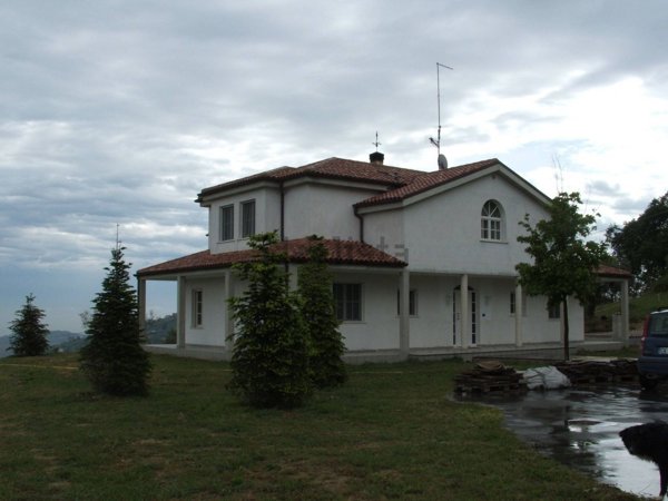 esavano in vendita a Città Sant'Angelo