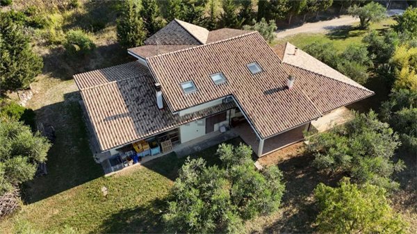 casa indipendente in vendita a Città Sant'Angelo