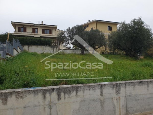 appartamento in vendita a Città Sant'Angelo in zona Crocifisso