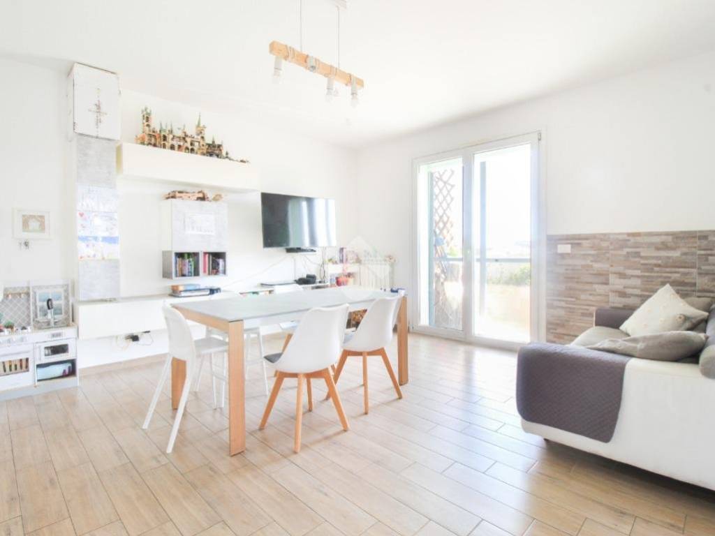 appartamento in vendita a Città Sant'Angelo