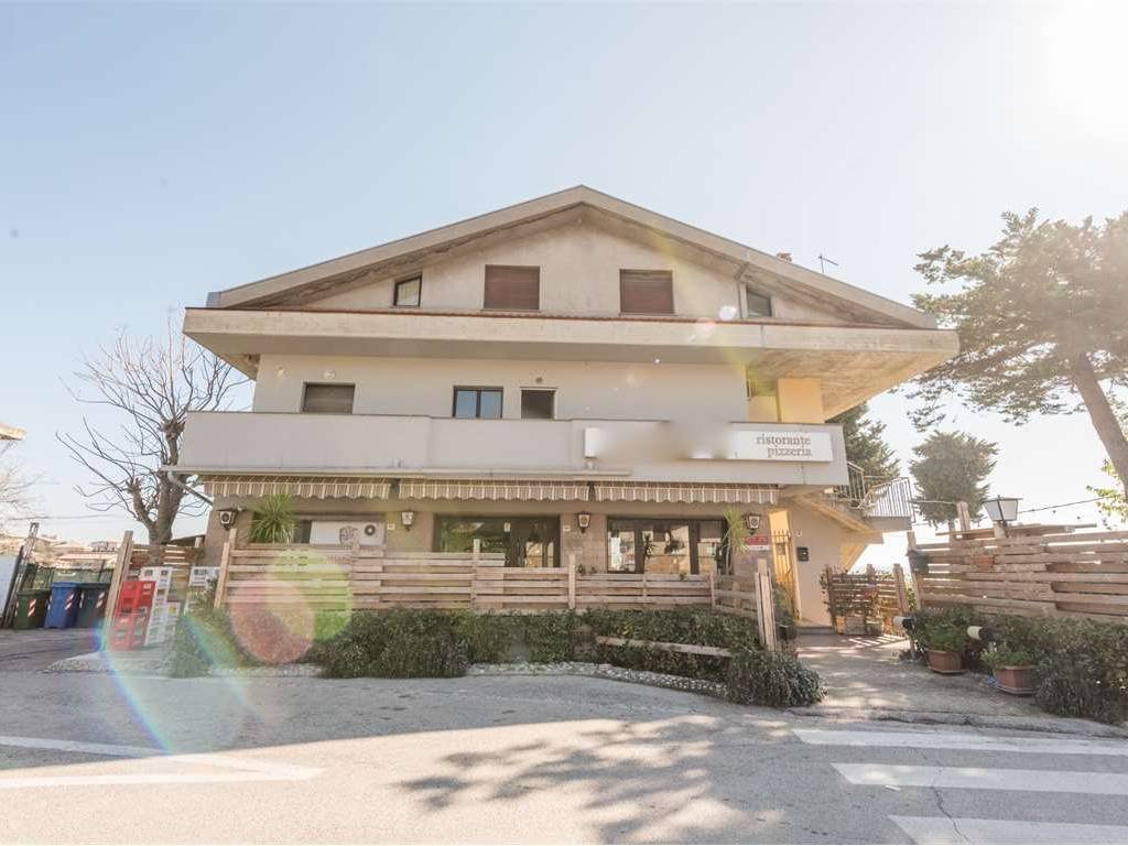 appartamento in vendita a Città Sant'Angelo in zona Madonna della Pace