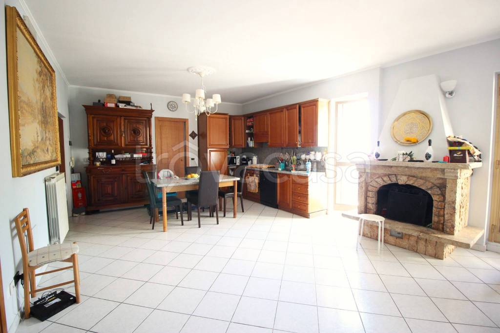 appartamento in vendita a Città Sant'Angelo