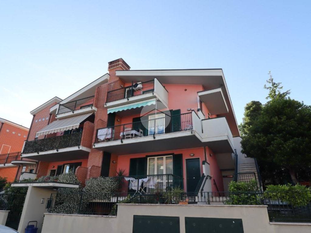 casa indipendente in vendita a Città Sant'Angelo