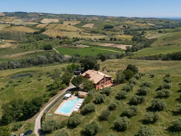 casa indipendente in vendita a Città Sant'Angelo
