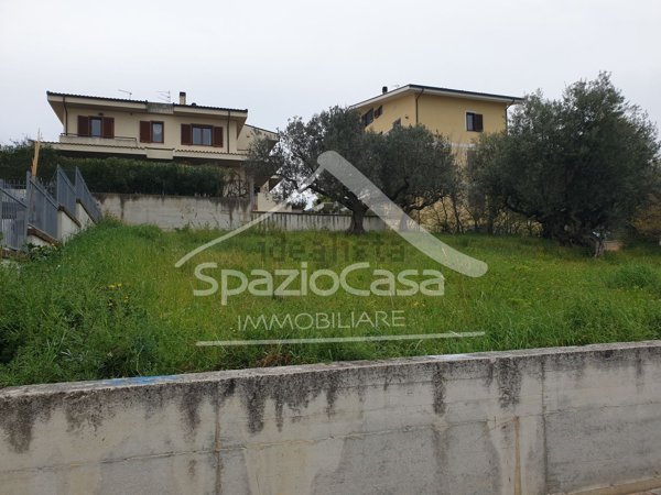terreno edificabile in vendita a Città Sant'Angelo in zona Madonna della Pace