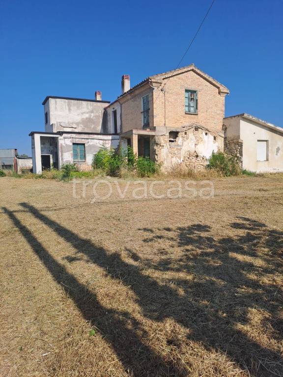 casa indipendente in vendita a Città Sant'Angelo